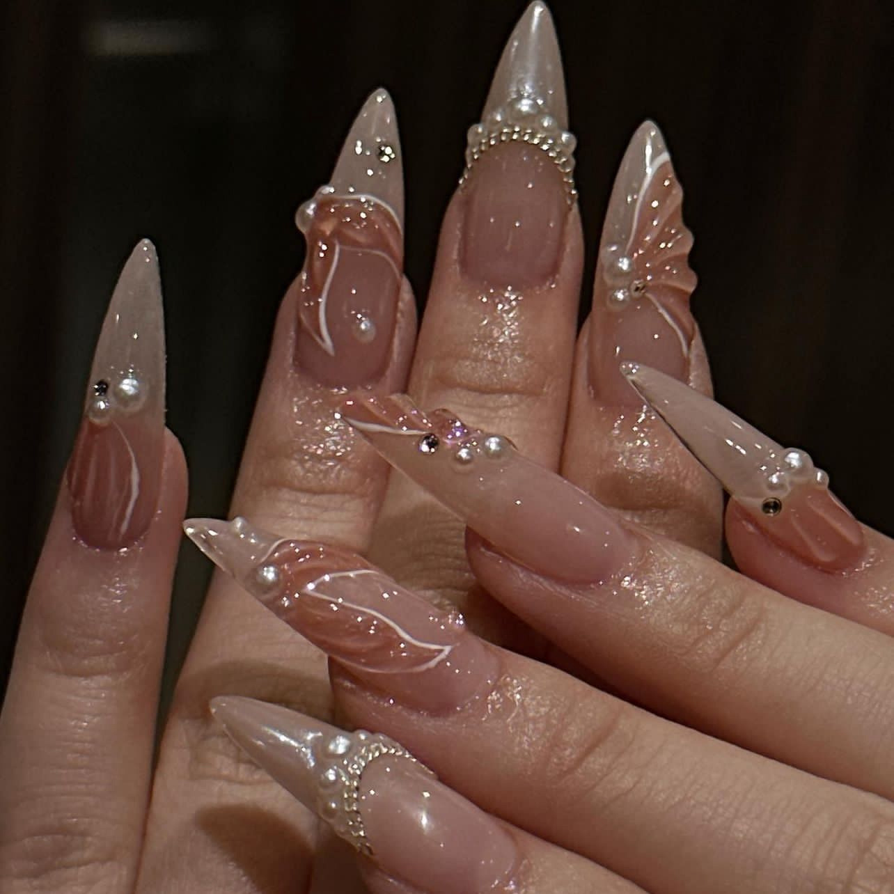 Nail Art Quirky - 24pcs Kuku Palsu Fashion Berhiaskan Rhinestone