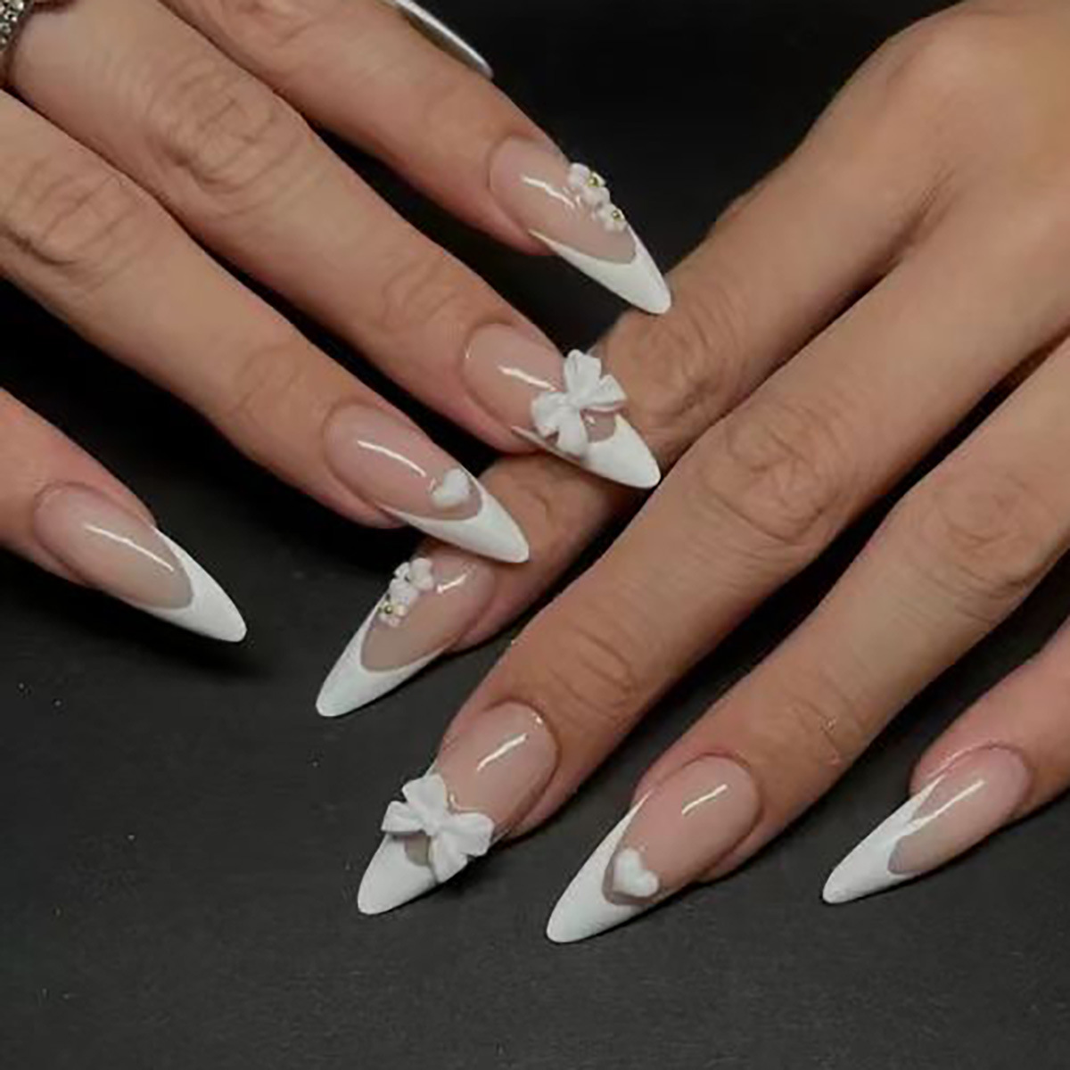24pcs Kuku Palsu Fashion Berhi - Nail Art Quirky ulasan dan harga